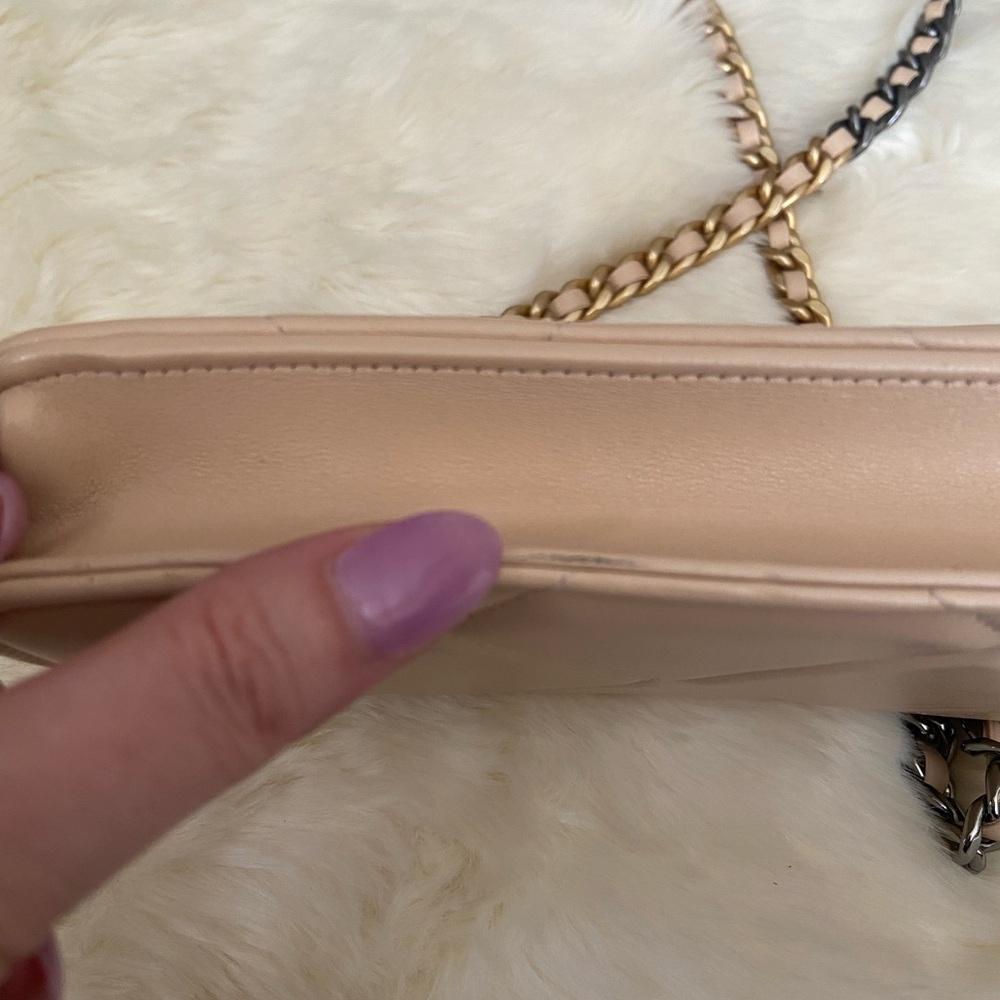 Chanel 19 WOC Wallet on Chain - Picture 16 of 16